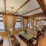 Szálloda Kastenauer Hof 3*