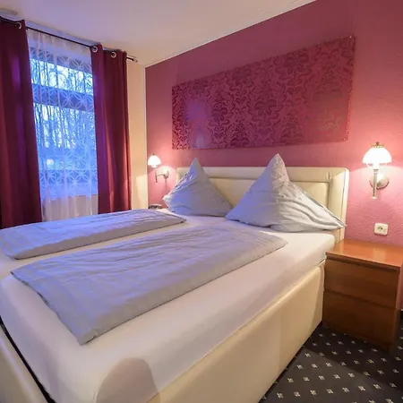 Hotell Kastenauer Hof 3*